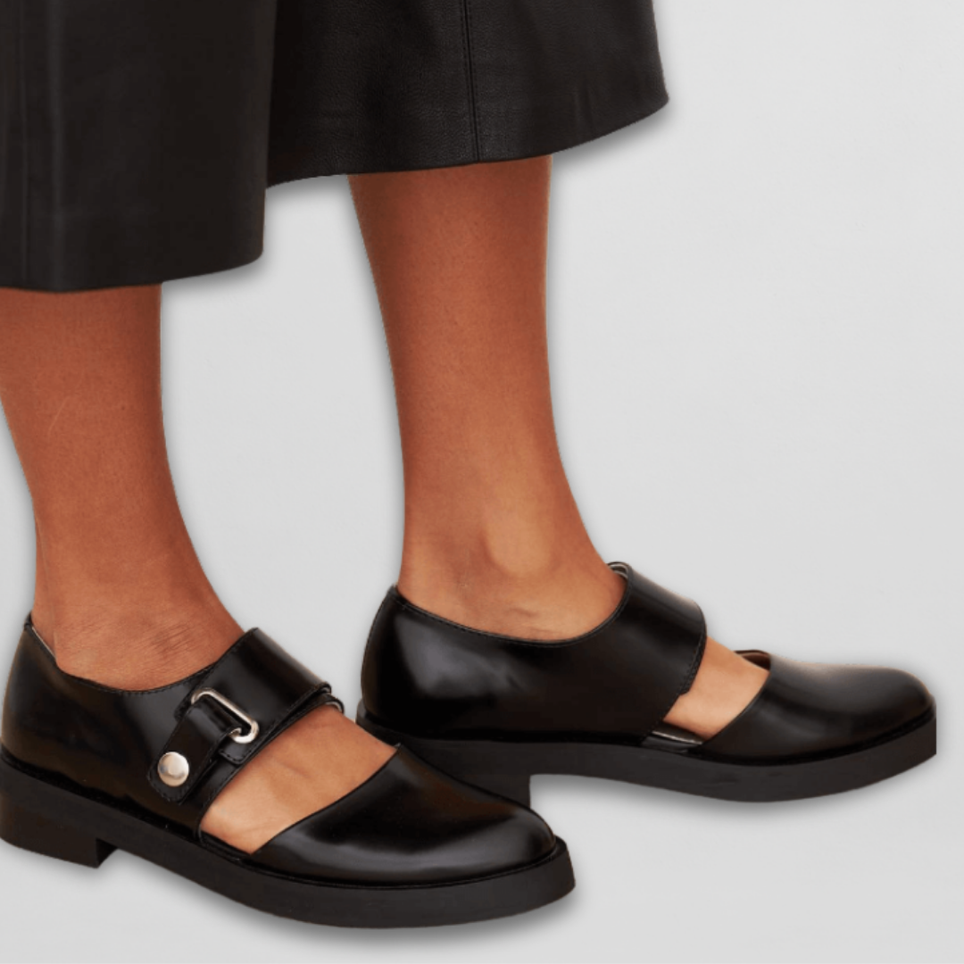 Classic Mary Jane shoes with adjustable buckle strap and rounded toe