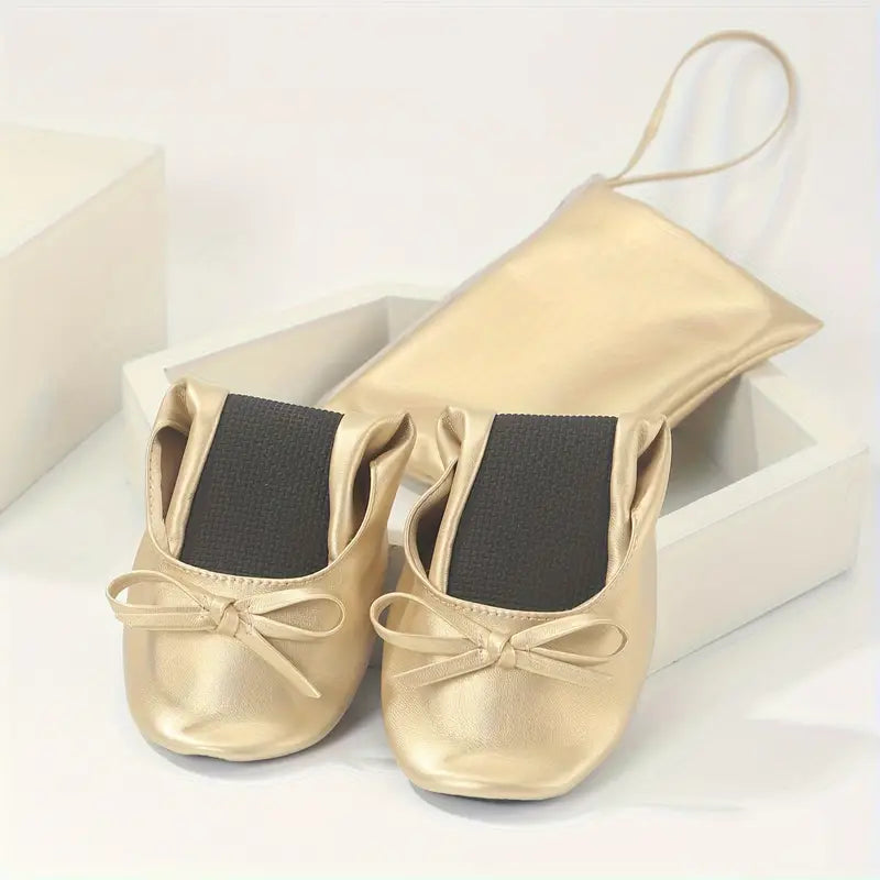 Foldable ballet flats with matching carrying case in neutral tones
