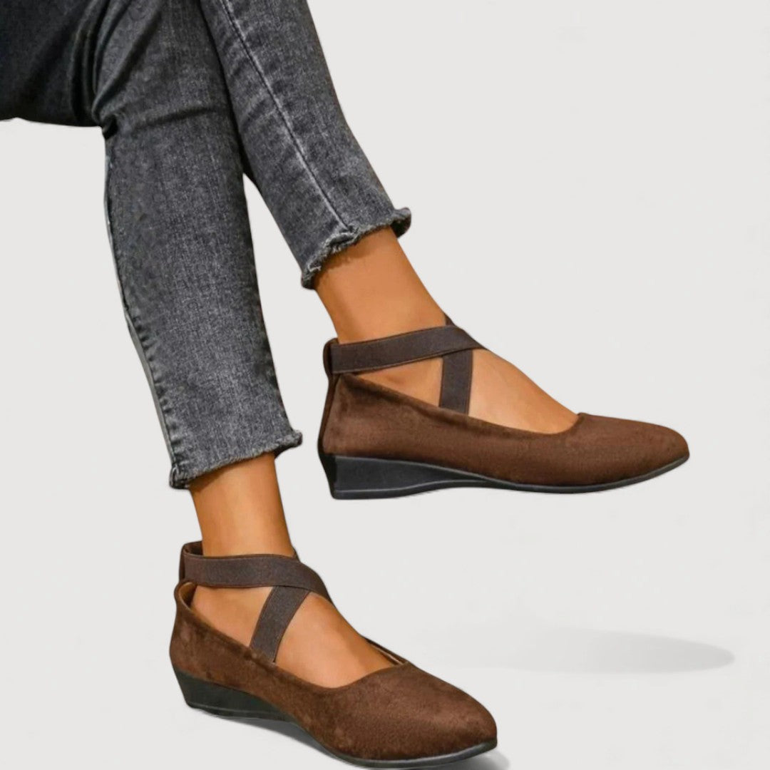 Livia elegant ballet flats shown in black, brown, red and blue