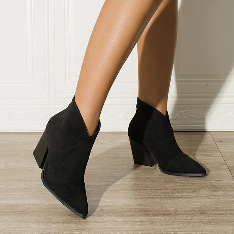Sari™ | Pointed Ankle Boots