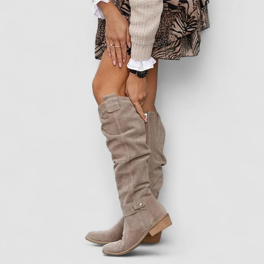 Hazel orthopedic Western ankle boots with stacked heel in beige and khaki