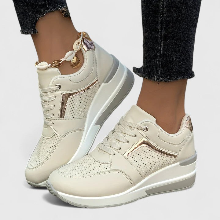 Comfortable everyday slip-on sneakers in a neutral colourway for women