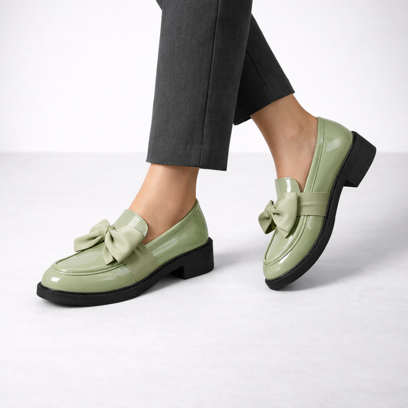 Patent leather bow-detail loafers with a low block heel and round toe