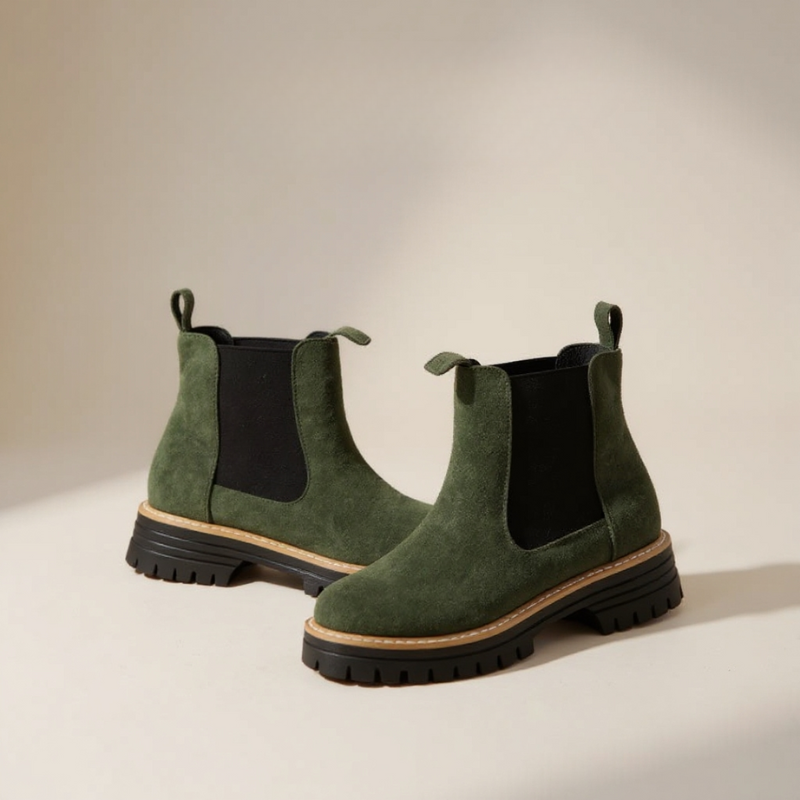 Suede Chelsea boots with elastic sides and pull tabs in grey and green