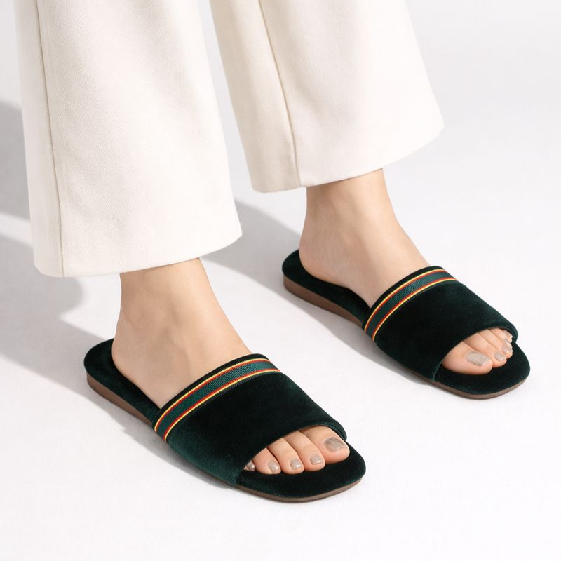 Velvety open-toe slippers with ribbon detailing in red, green and brown