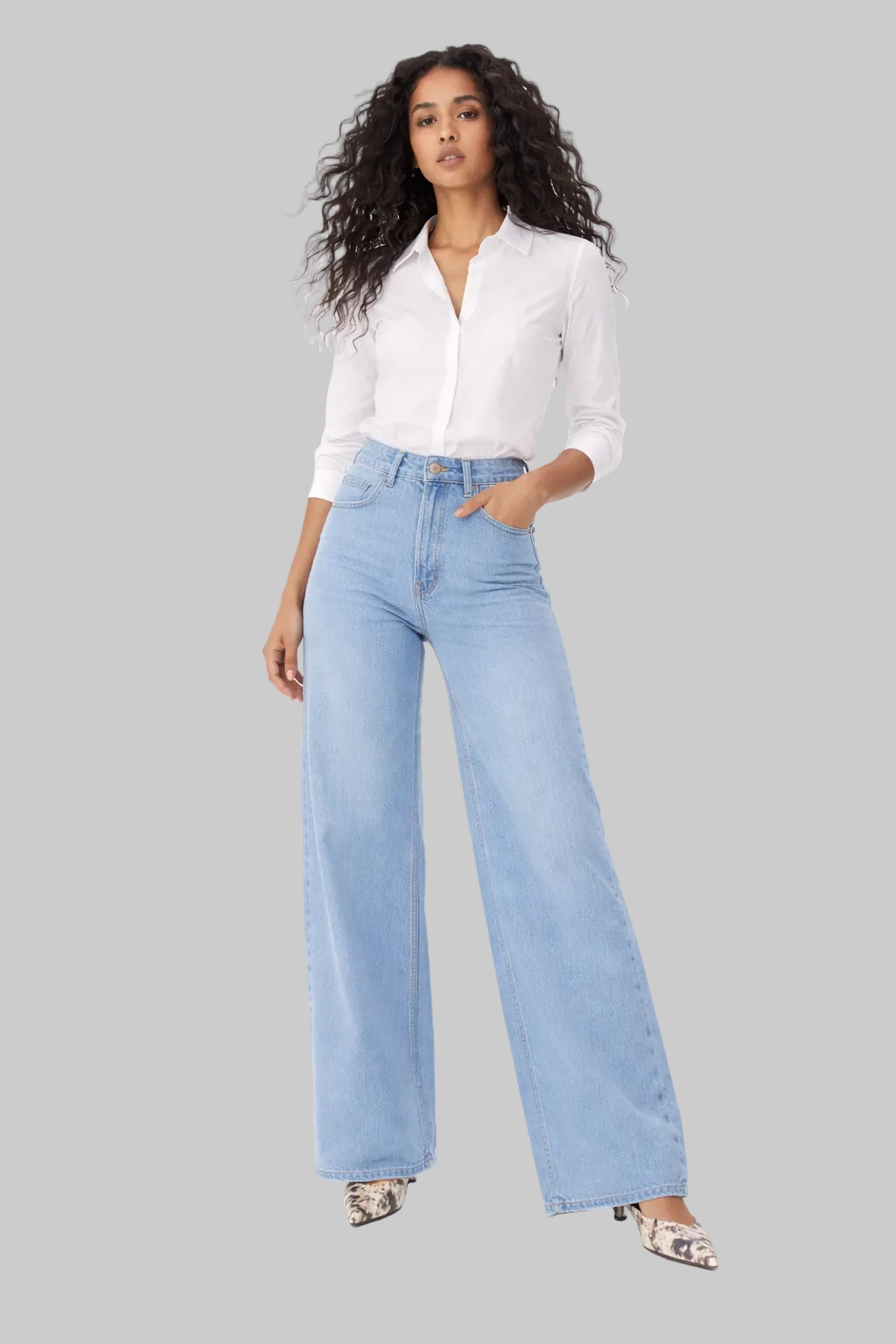Talia flare jeans in quality denim with a flattering relaxed fit