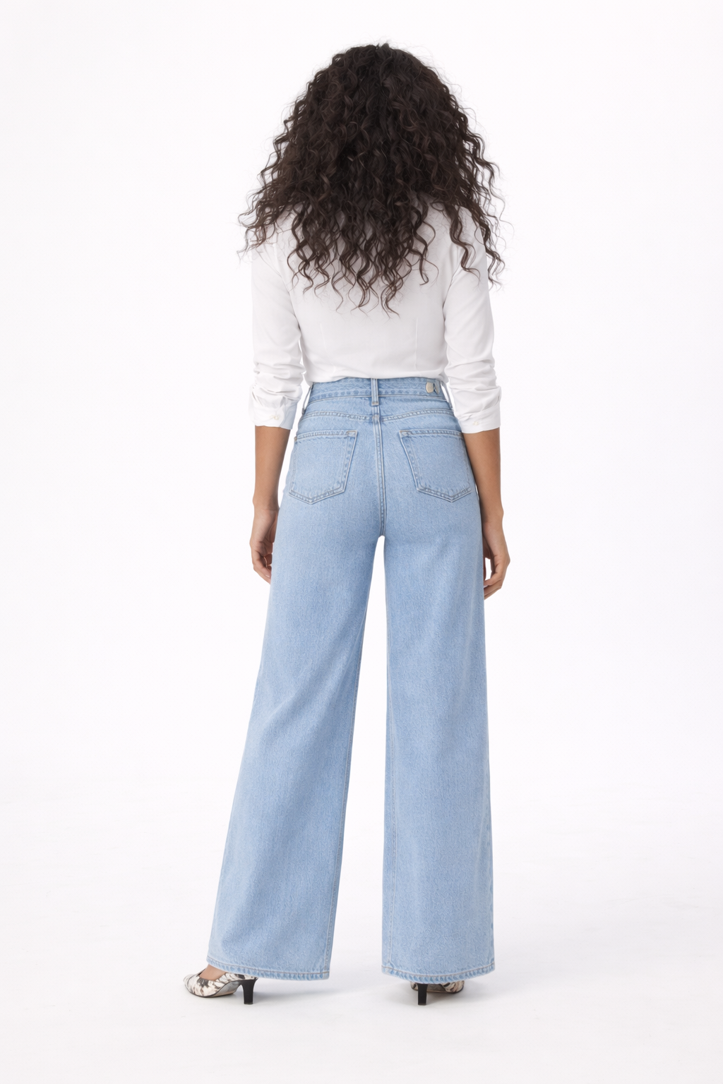 Talia flare jeans in quality denim with a flattering relaxed fit