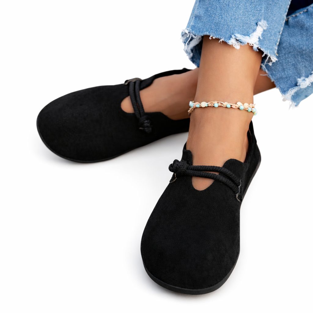 Anisa elegant moccasins in beige and black, classic loafer silhouette for everyday wear