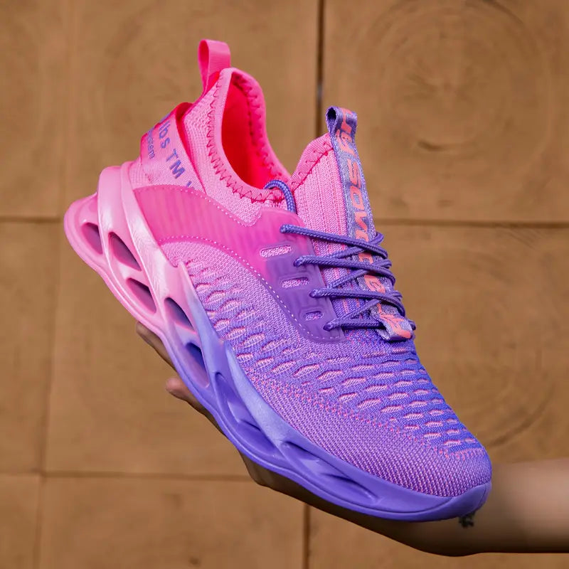 Comfortable everyday lace-up sneakers for women in a range of colours