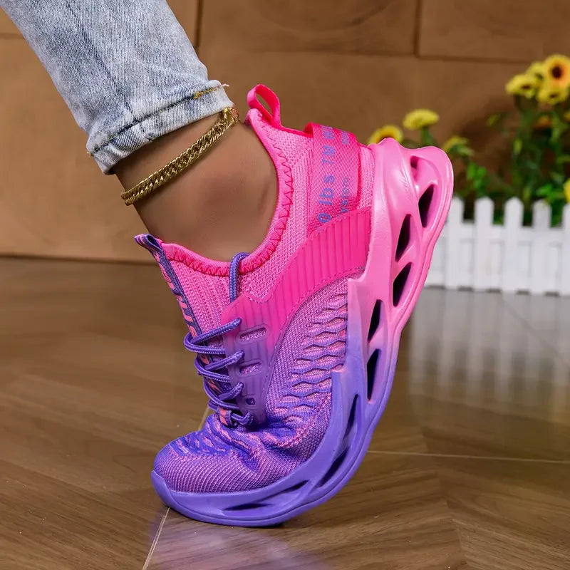 Comfortable everyday lace-up sneakers for women in a range of colours