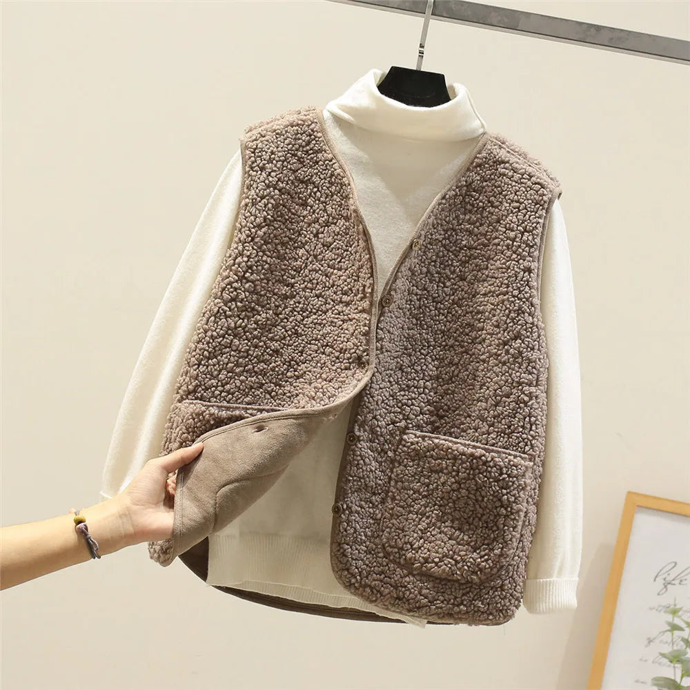 Faye luxe fleece vest in warm neutral tones, styled for easy everyday layering