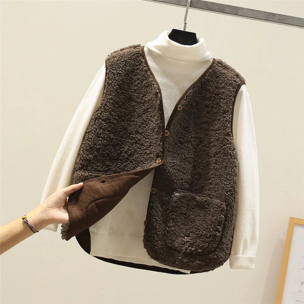 Faye luxe fleece vest in warm neutral tones, styled for easy everyday layering