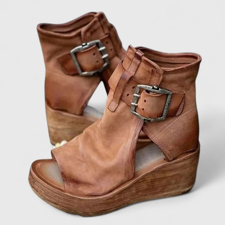 Carmina | Grip-Sole Boots in Bold Colours