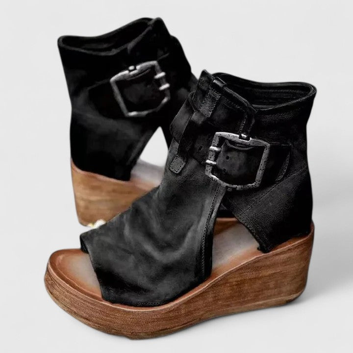 Carmina | Grip-Sole Boots in Bold Colours