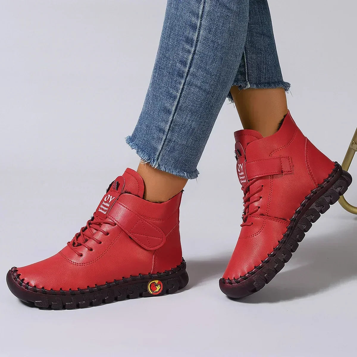 Vexia | Fleece-Lined Hand-Stitched Round Toe Boots