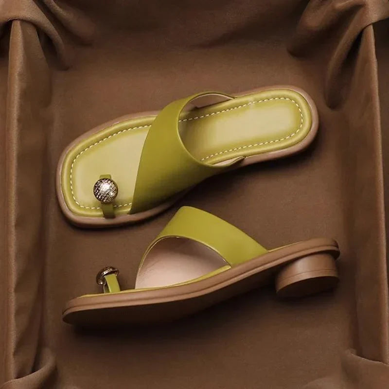 Vegan leather mid-heel sandals with padded sole in green and white