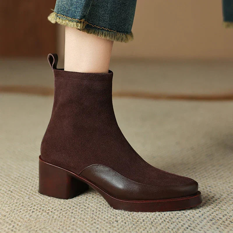 Vaelie | Sleek Breathable Boots with Sturdy Build