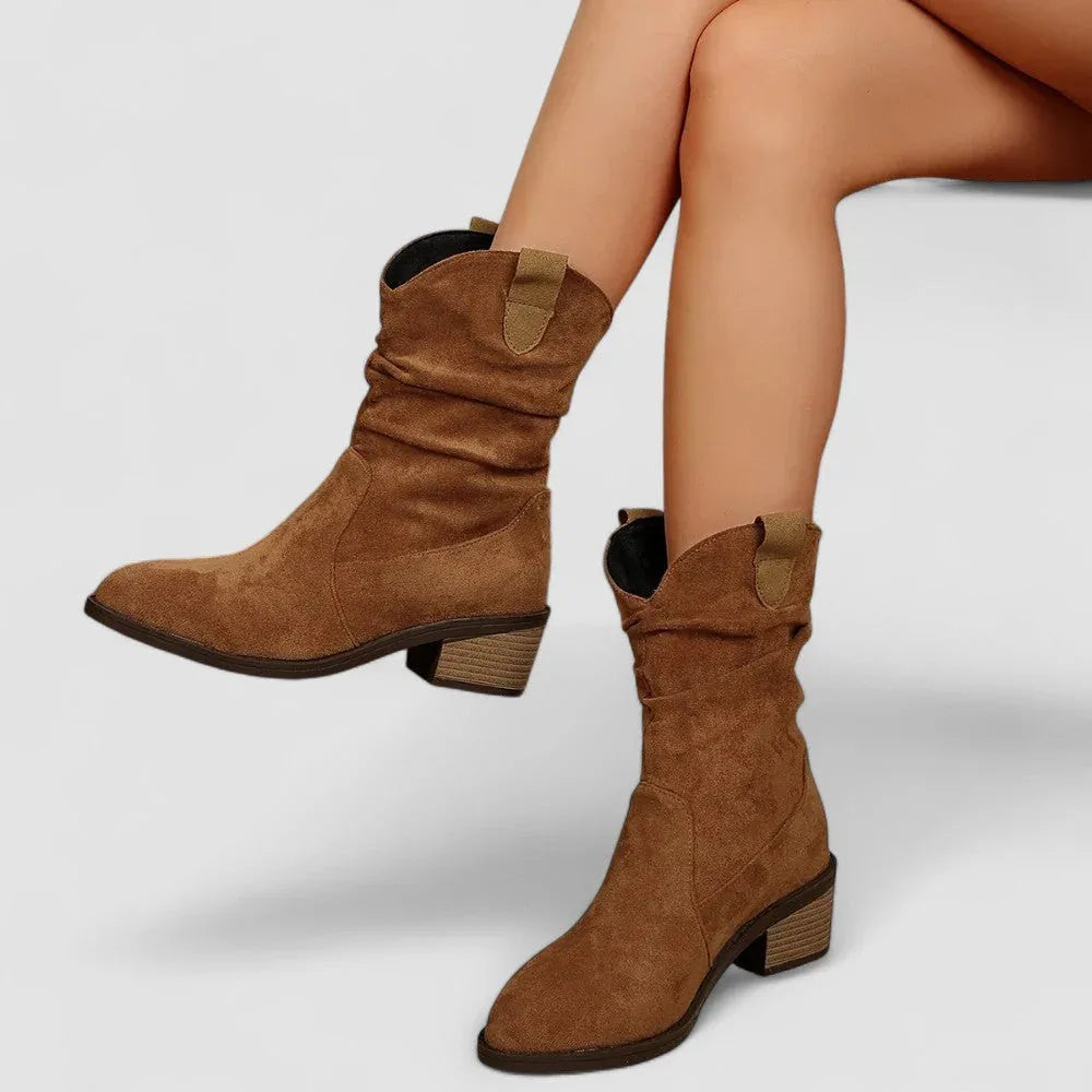 Rachy orthopedic comfort boots with cushioned sole in brown and black