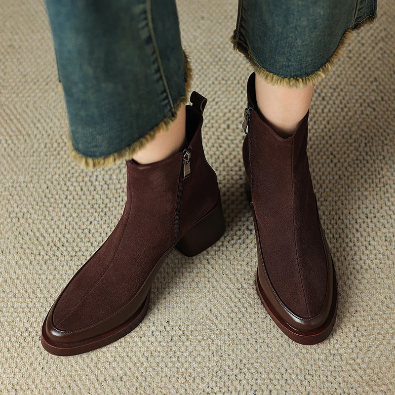Vaelie | Sleek Breathable Boots with Sturdy Build