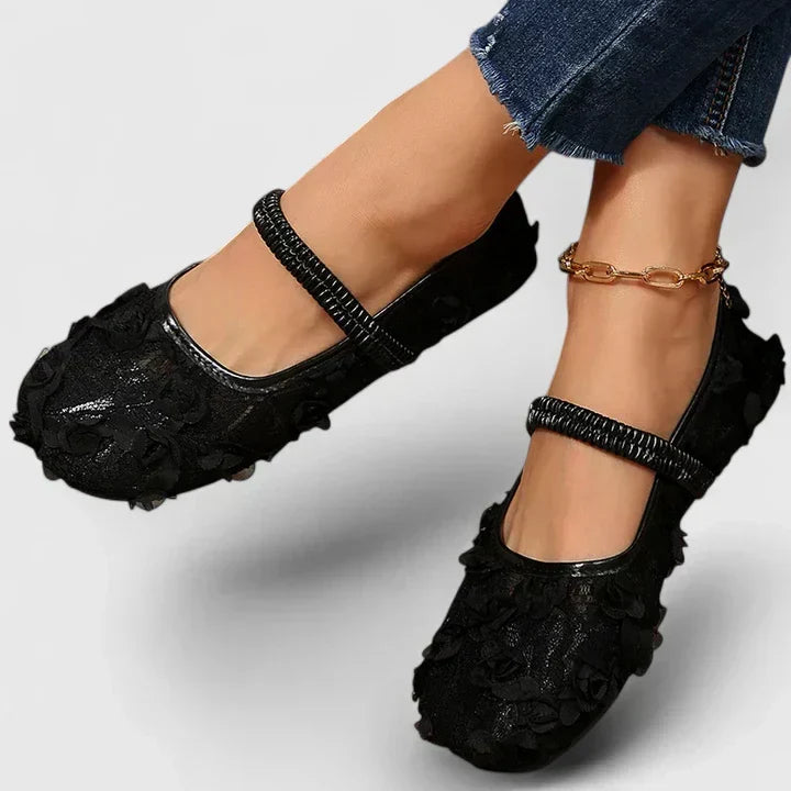 Ivannie comfortable everyday slip-on shoes shown in black and white