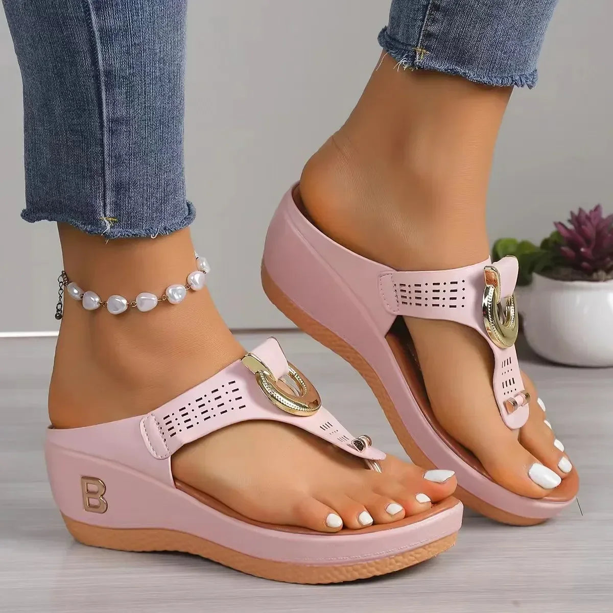 Cushioned platform summer sandals for women, shown in a range of colours