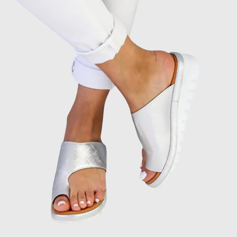 Lizzie | Slip-Resistant Metallic Summer Sandals