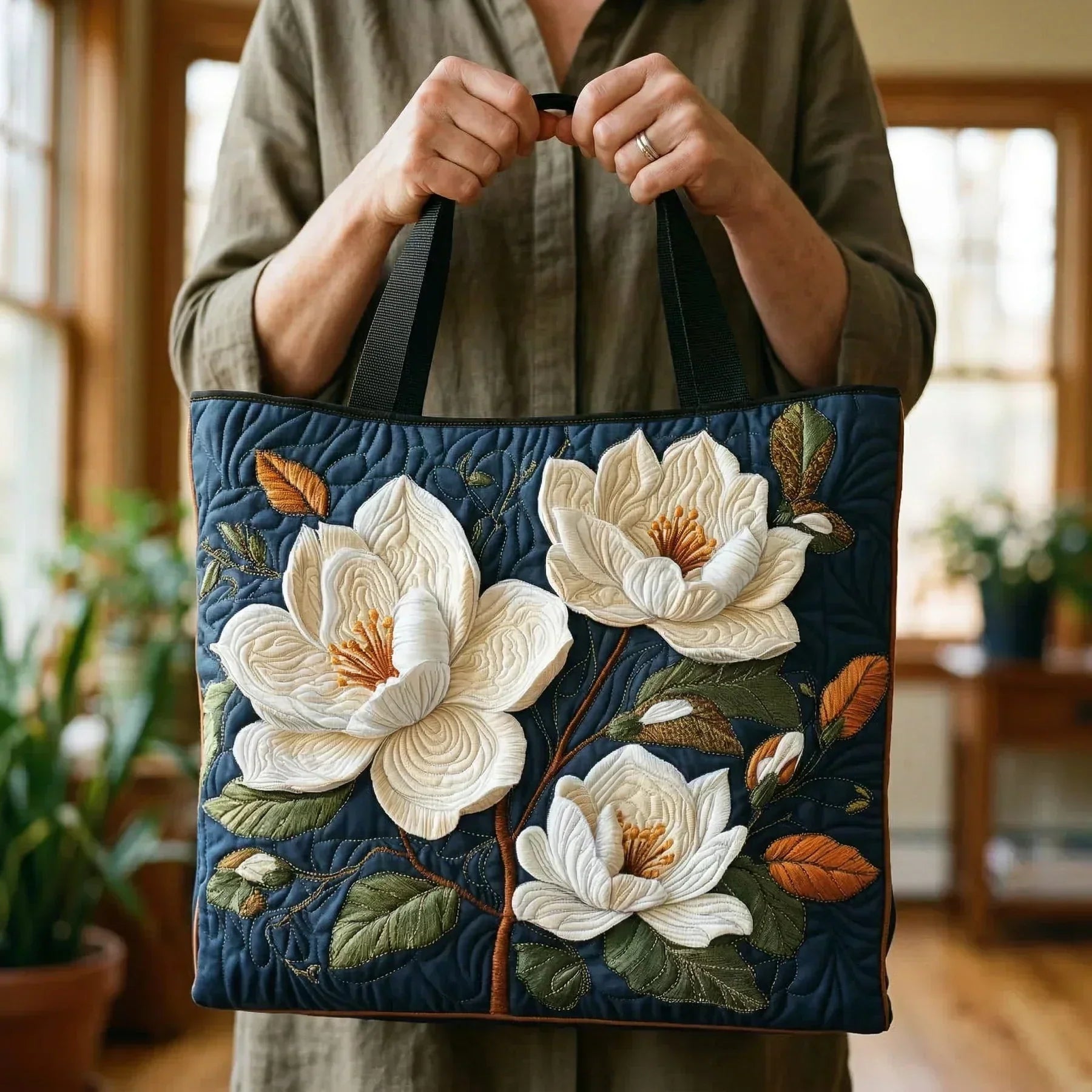 Delicate Magnolia artisanal quilted bag in a soft neutral tone