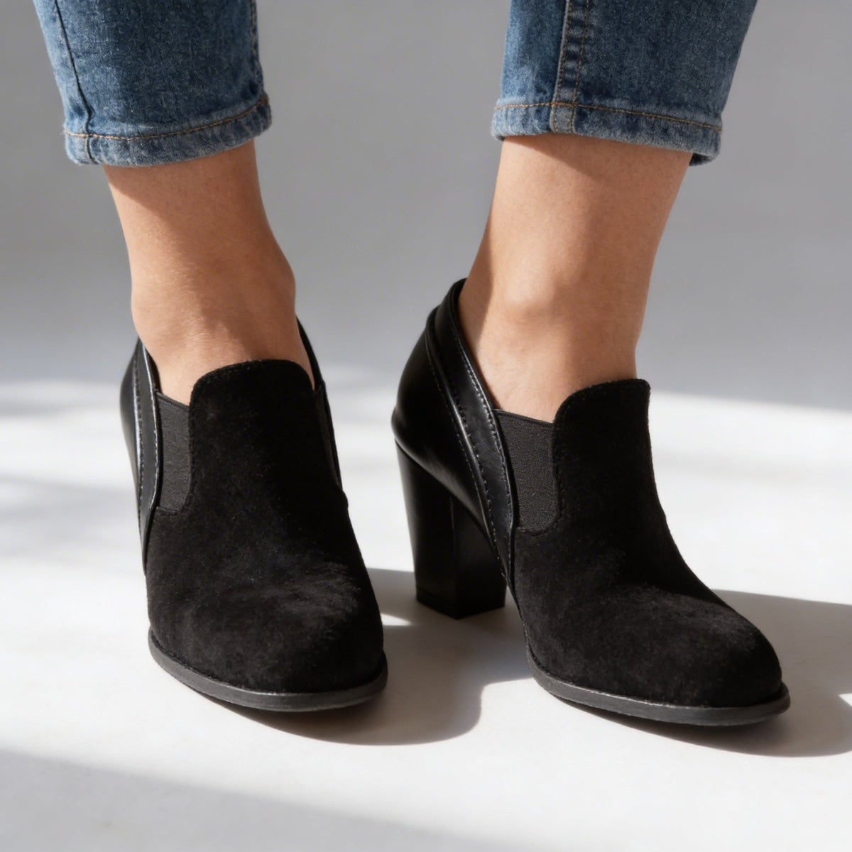 Andie heels side