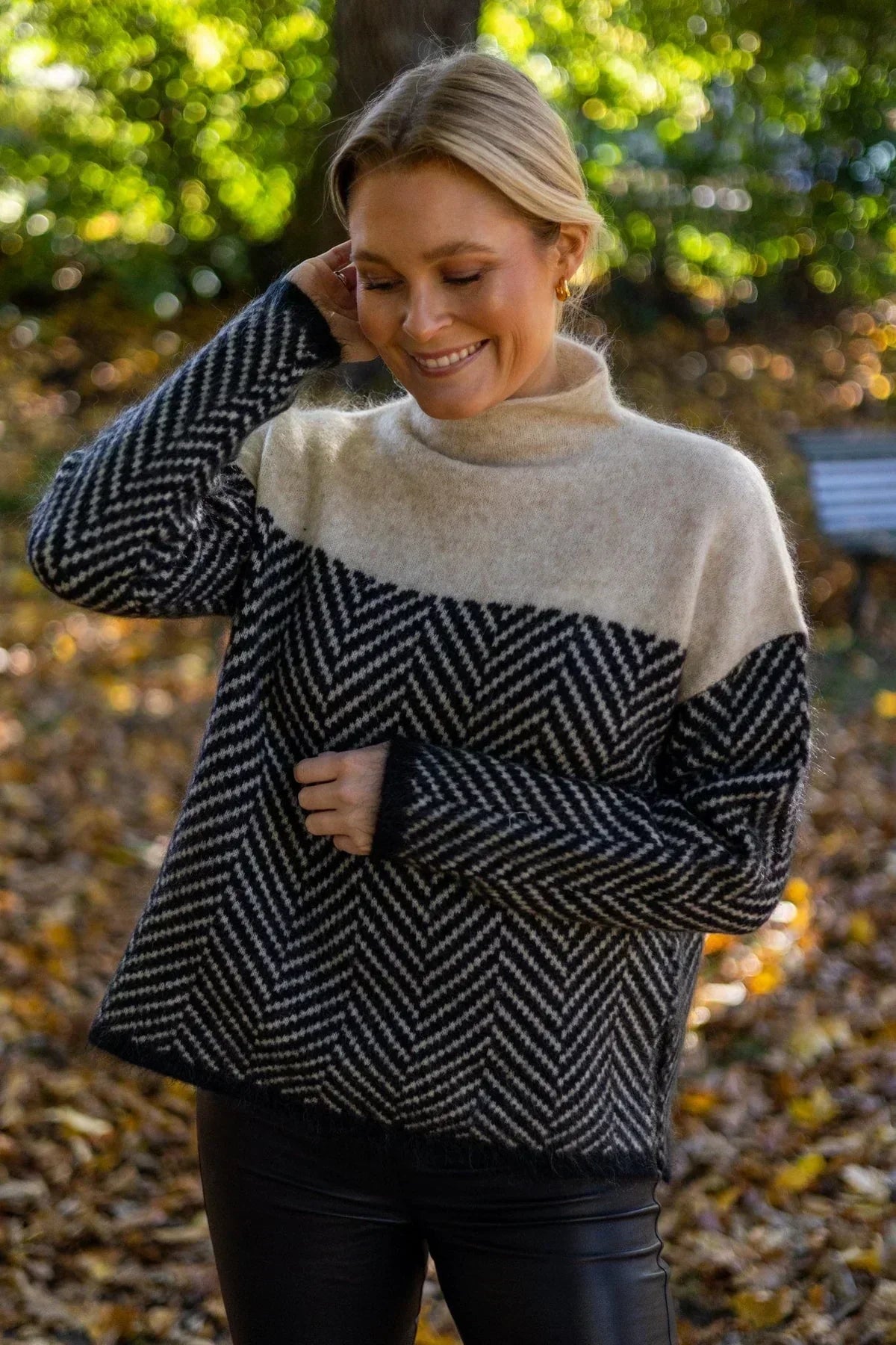 Gia luxury cashmere turtleneck jumper shown in oak brown, midnight blue and lilac violet