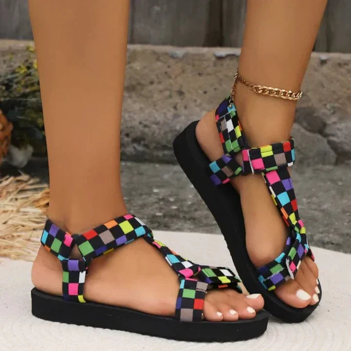Noemi platform sandals colours