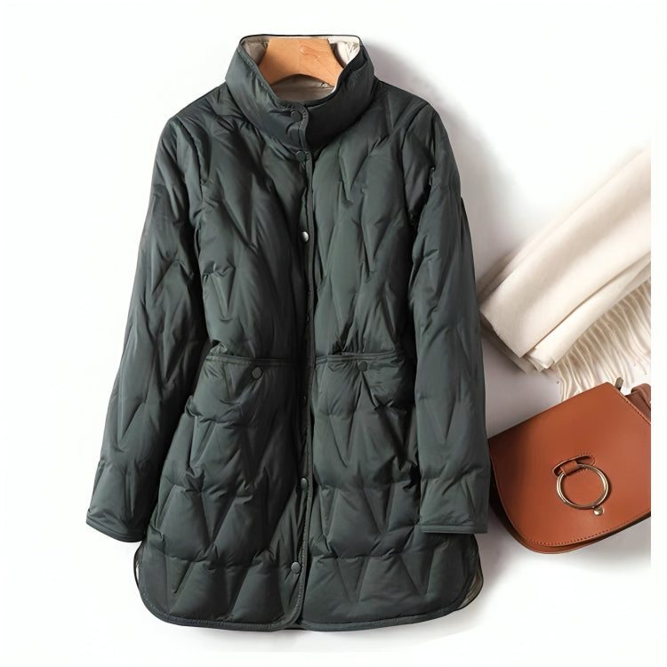 Doutzen trendy warm winter coat shown in a stylish everyday look