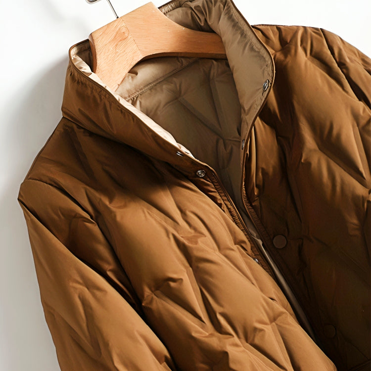 Doutzen trendy warm winter coat shown in a stylish everyday look