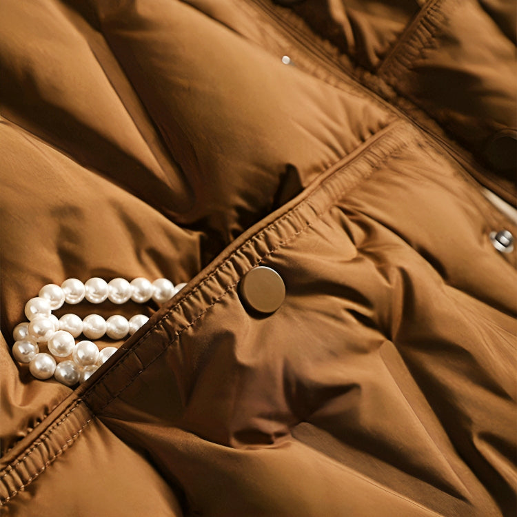 Doutzen trendy warm winter coat shown in a stylish everyday look