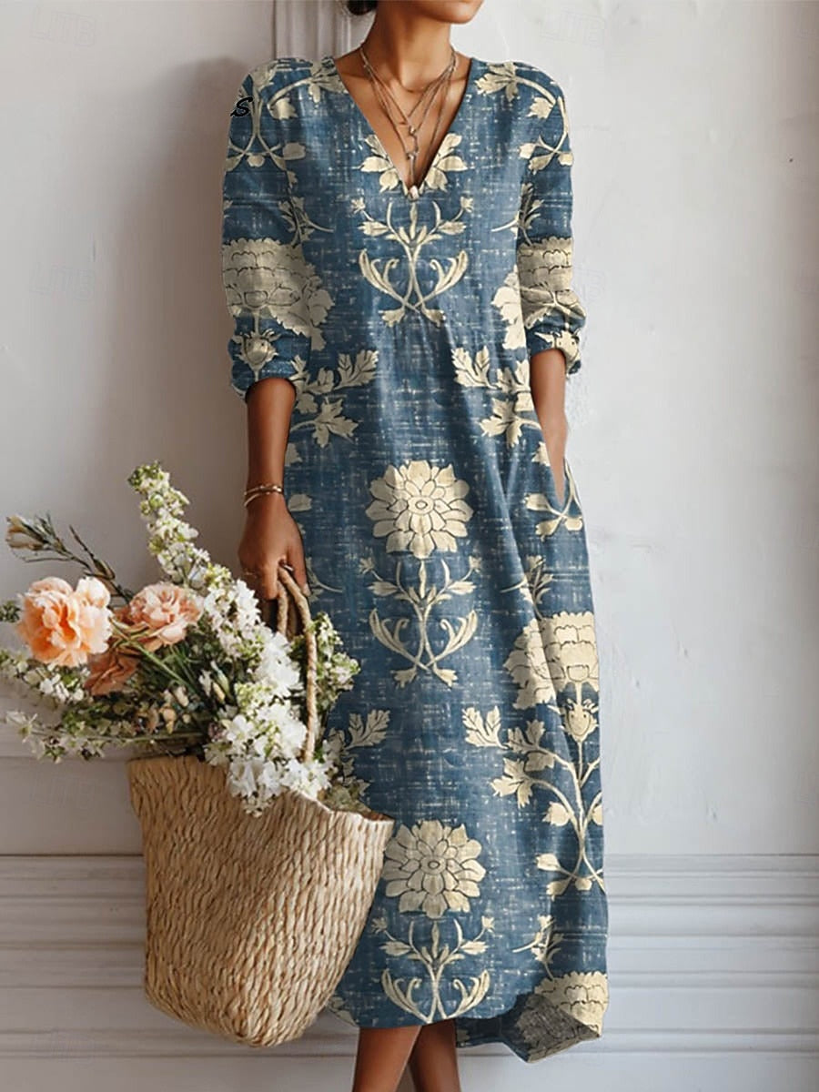 Karin everyday comfort dress in blue with a relaxed silhouette and pockets